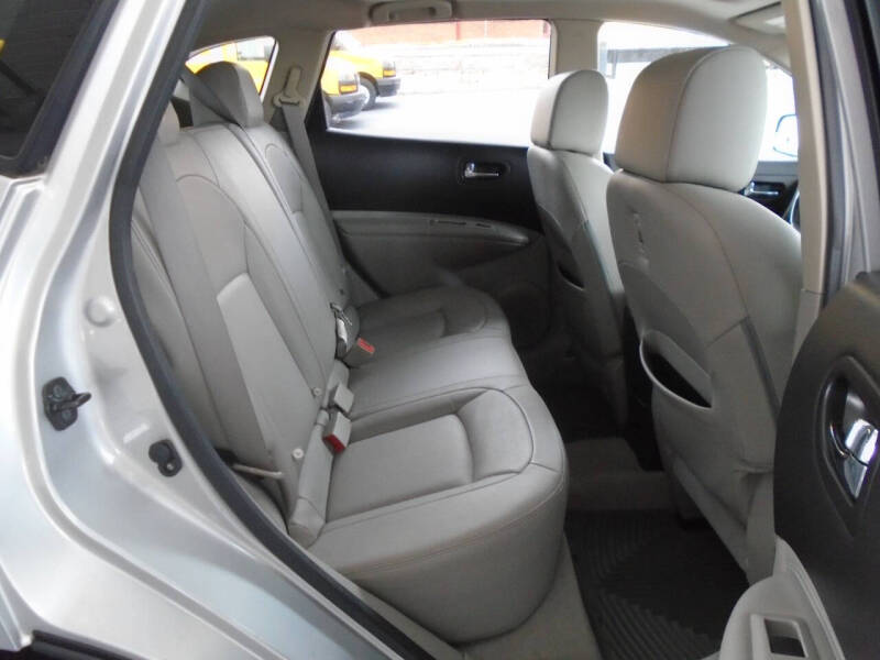 2013 Nissan Rogue SV w/SL Package