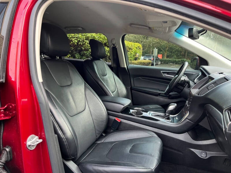 2016 Ford Edge Titanium