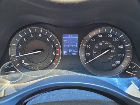 2015 Infiniti Q70 3.7