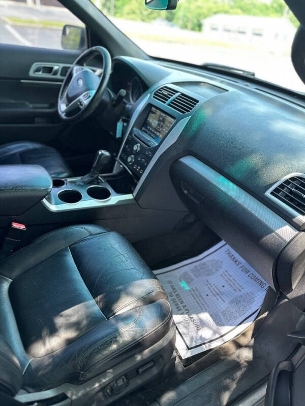 2011 Ford Explorer XLT