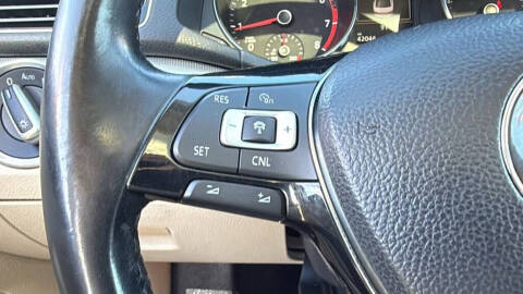 2018 Volkswagen Passat 2.0T SE