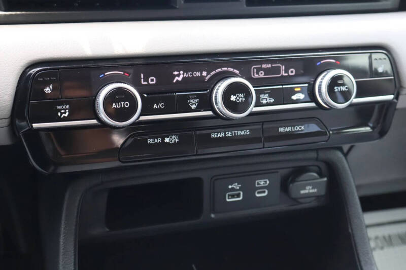 2023 Honda Pilot Touring