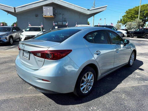 2018 Mazda MAZDA3 Touring