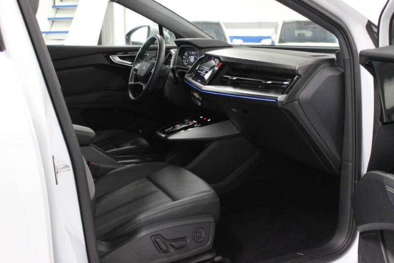 2023 Audi Q4 e-tron quattro Premium Plus 50
