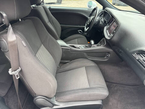 2018 Dodge Challenger SXT