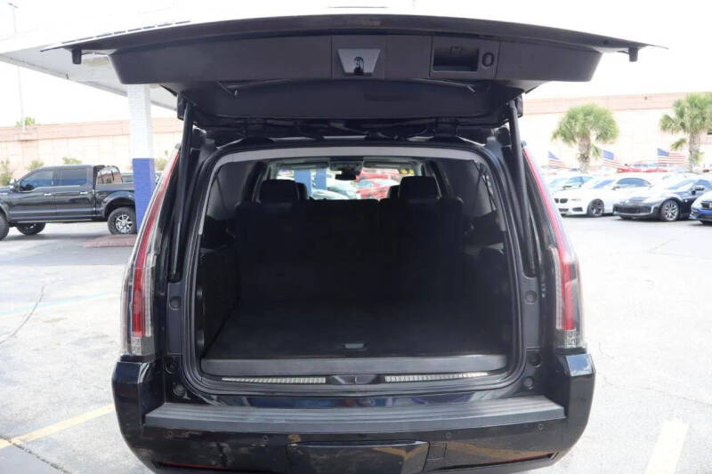 2017 Cadillac Escalade ESV Premium Luxury