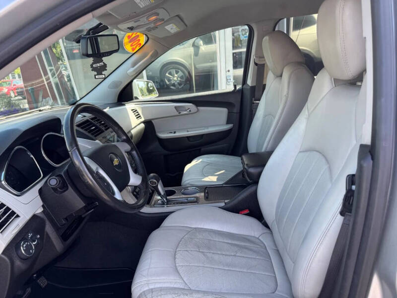 2012 Chevrolet Traverse LTZ