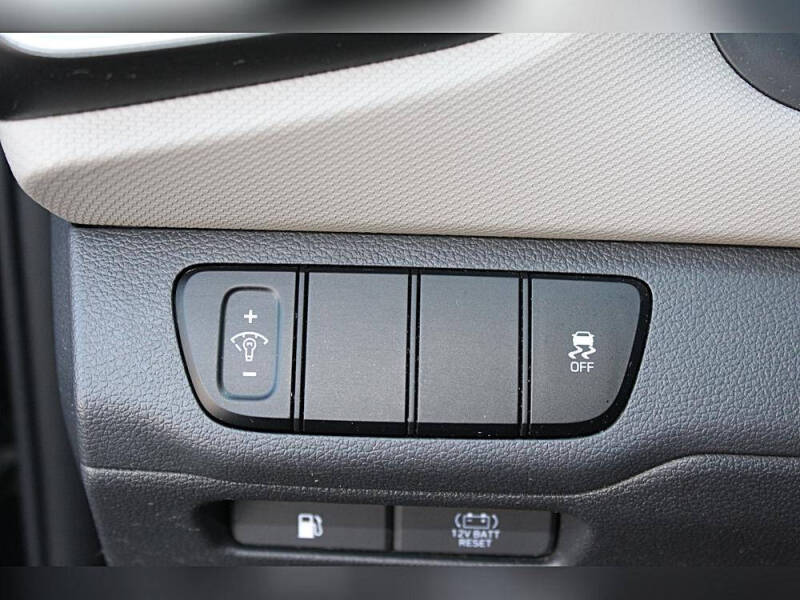 2017 Hyundai Ioniq Hybrid Blue