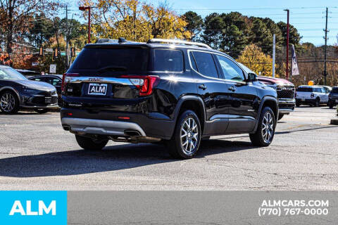 2023 GMC Acadia SLT