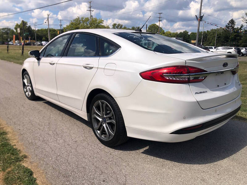 2017 Ford Fusion SE