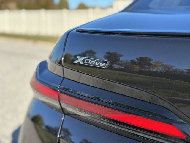 2025 BMW 7 Series 740i xDrive