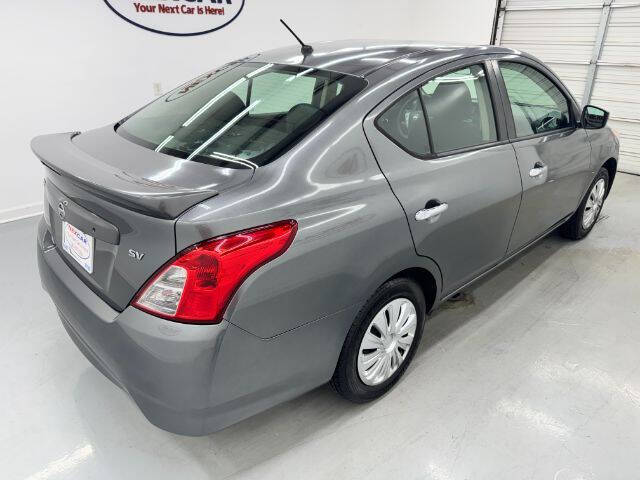 2019 Nissan Versa