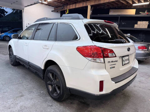 2012 Subaru Outback 2.5i Premium