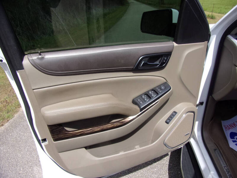 2017 GMC Yukon XL SLT