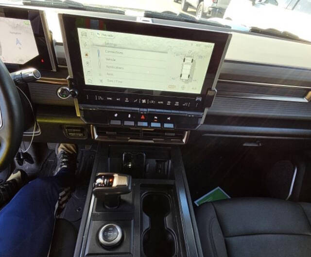 2024 GMC HUMMER EV 2X