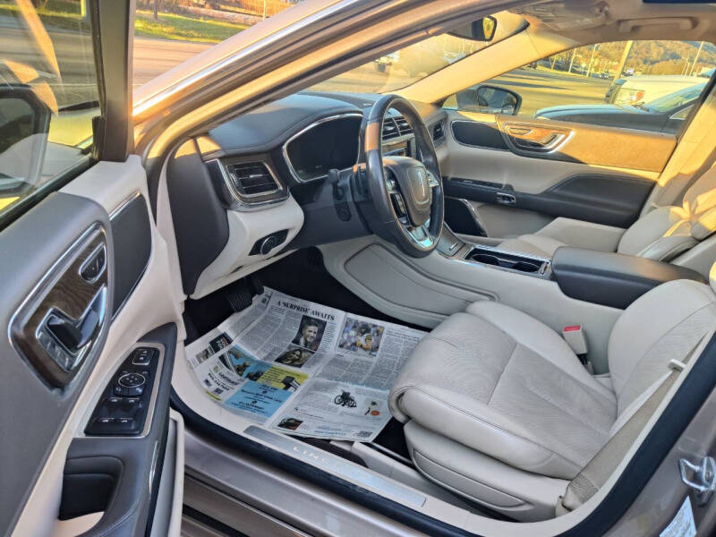 2018 Lincoln Continental Select