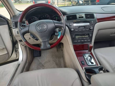 2004 Lexus ES 330