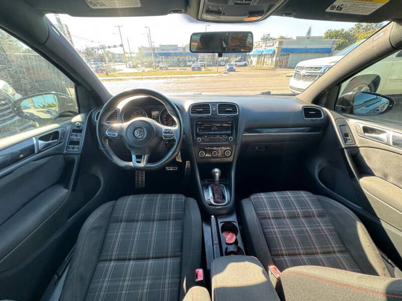 2014 Volkswagen GTI Wolfsburg Edition PZEV