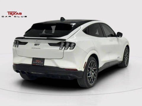 2022 Ford Mustang Mach-E GT