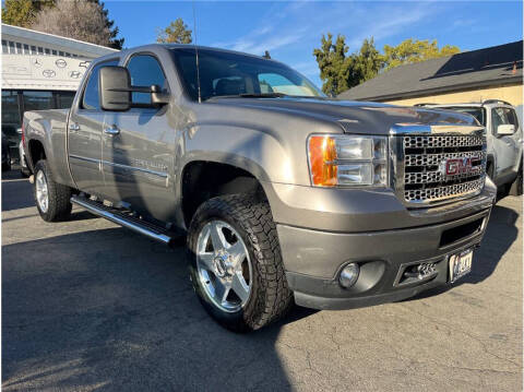 2013 GMC Sierra 2500HD Denali