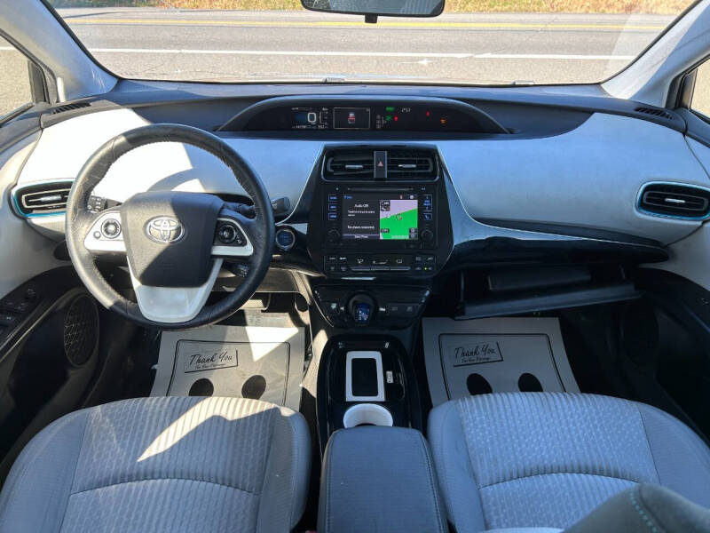 2016 Toyota Prius Three