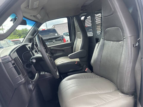 2017 Chevrolet Express 2500