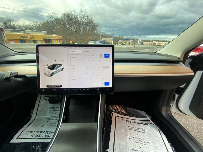 2019 Tesla Model 3 Standard Range Plus