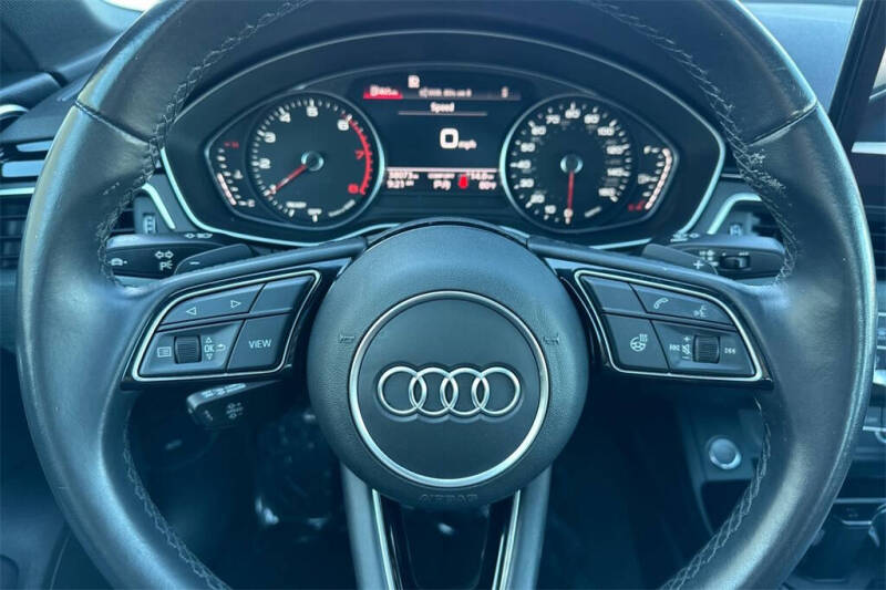 2021 Audi A4 quattro Premium 40 TFSI