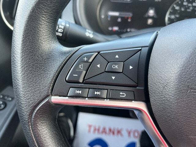 2023 Nissan Kicks 42