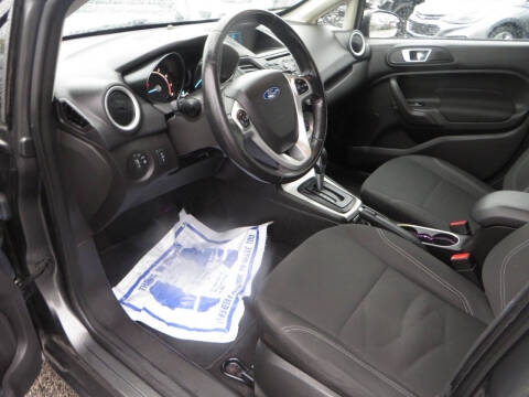 2016 Ford Fiesta SE