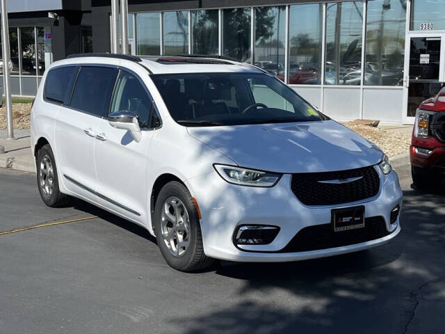 2022 Chrysler Pacifica for sale at Axio Auto Boise in Boise, ID