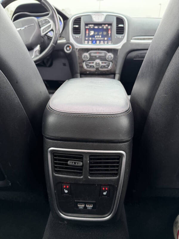 2019 Chrysler 300 Limited