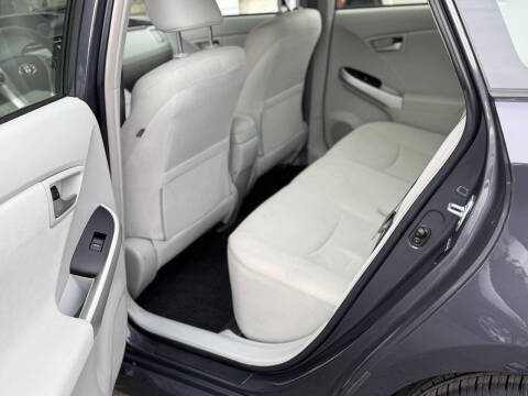 2012 Toyota Prius Two