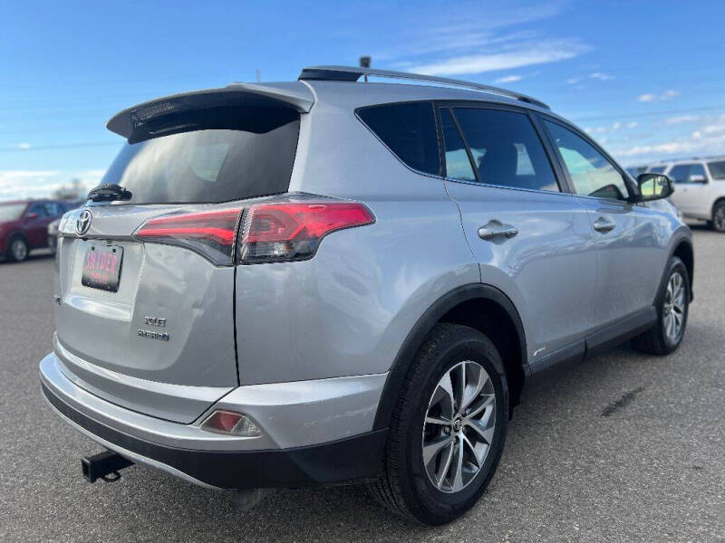 2017 Toyota RAV4 Hybrid XLE