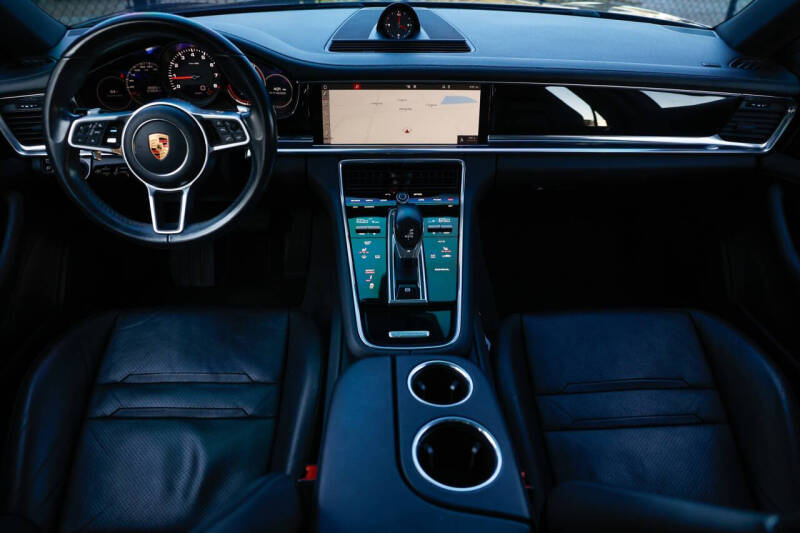 2018 Porsche Panamera