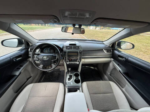 2012 Toyota Camry Hybrid LE