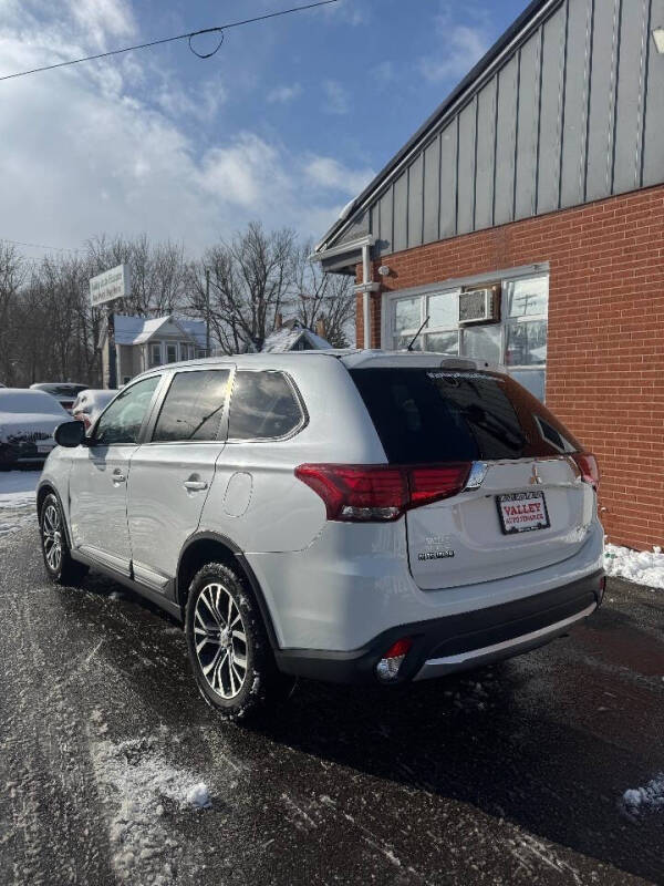 2016 Mitsubishi Outlander SE