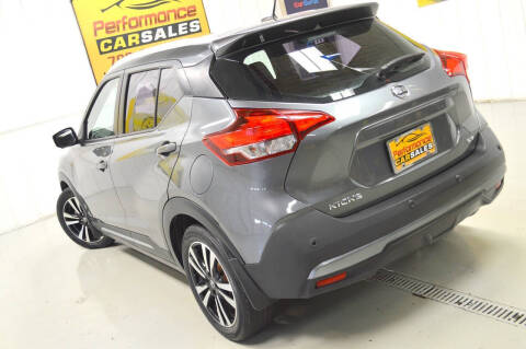 2020 Nissan Kicks SR