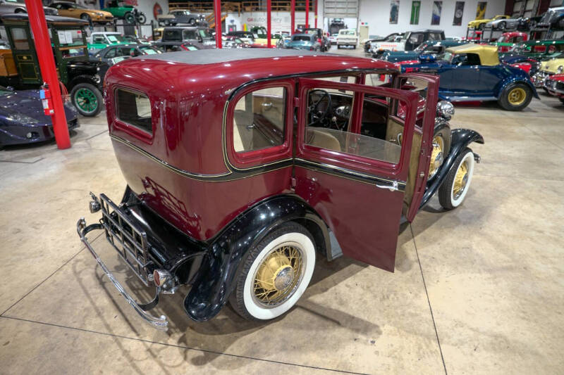 1932 Ford Deluxe