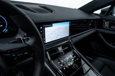 2025 Porsche Panamera 4