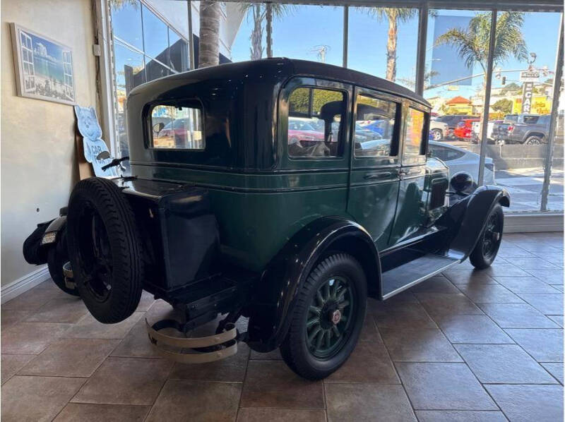 1928 Willys knight