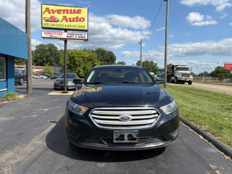 2016 Ford Taurus SE