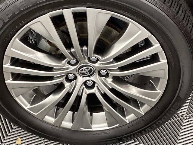 2022 Toyota Venza XLE