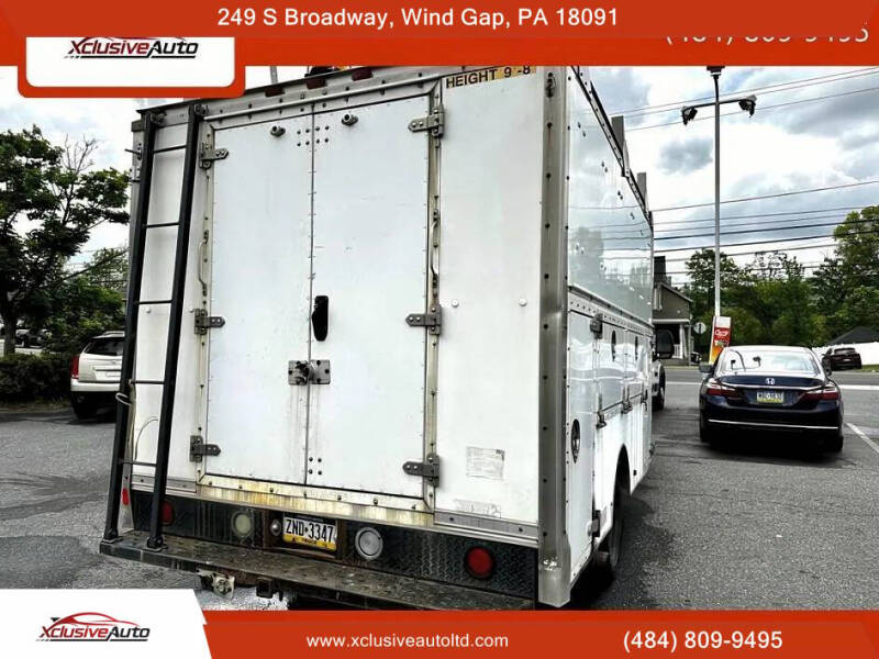 2005 Ford E-Series E-350 SD