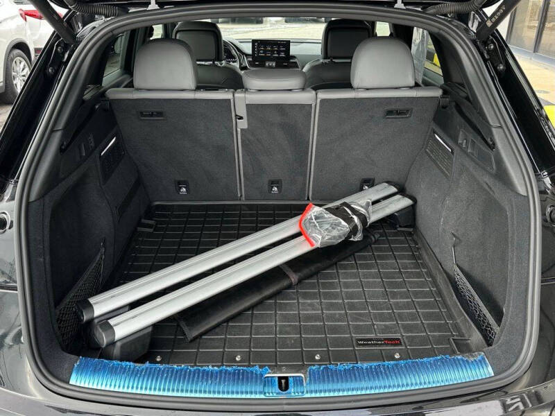 2022 Audi SQ5 3.0T quattro Prestige