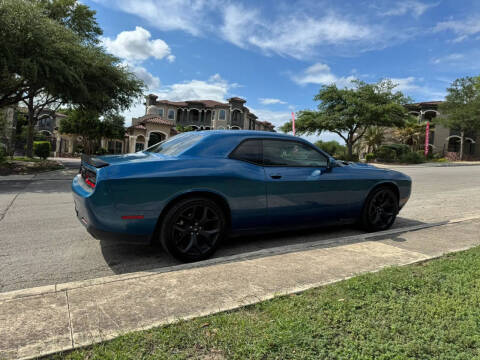 2020 Dodge Challenger SXT