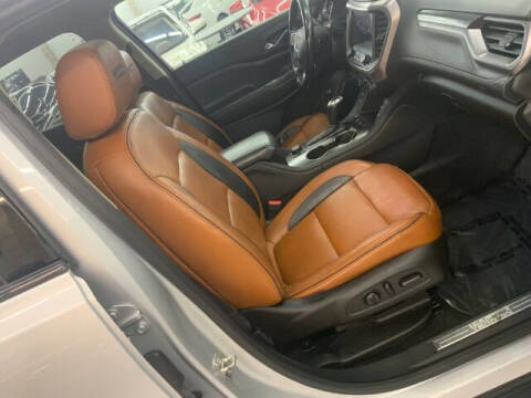 2017 GMC Acadia SLT-1