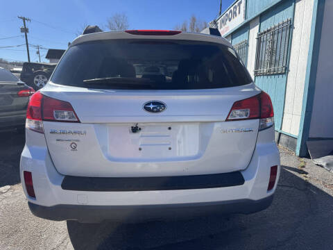 2012 Subaru Outback 2.5i Premium