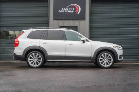 2016 Volvo XC90 T6 Momentum