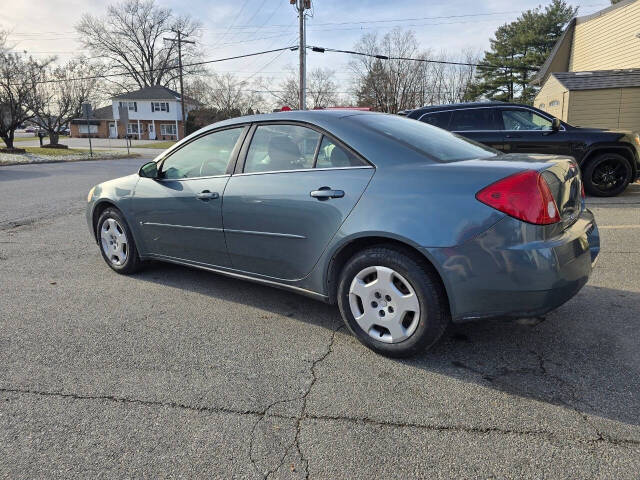 2006 Pontiac G6 for sale at QUEENSGATE AUTO SALES in York, PA